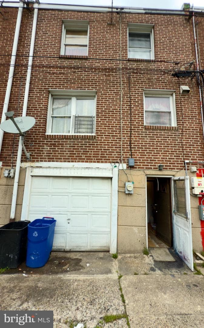 1548 Lardner Street photo 2
