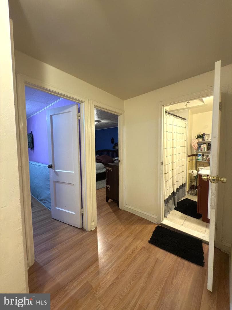 1548 Lardner Street photo 6
