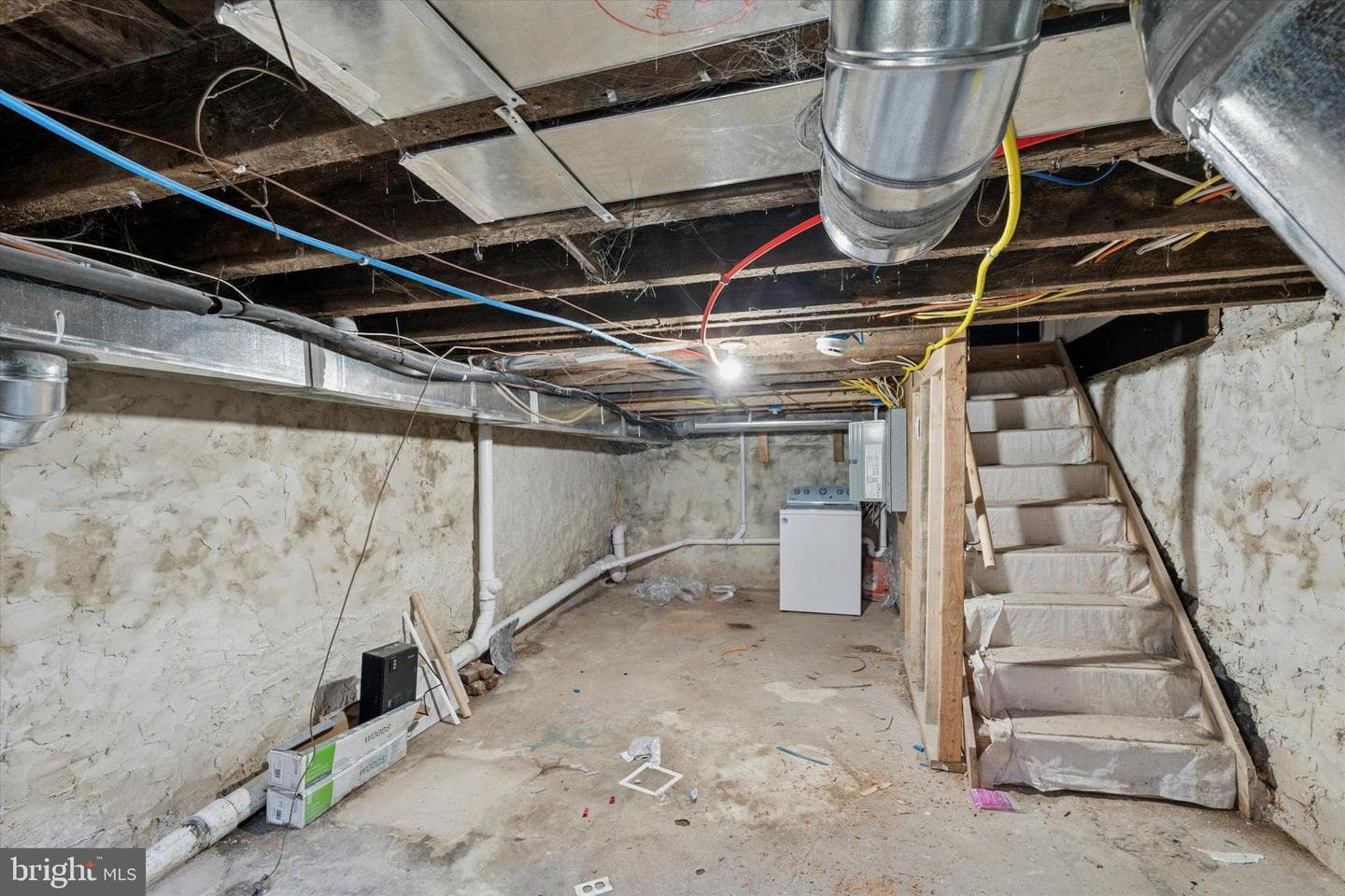 2538 W Oakdale Street photo 17