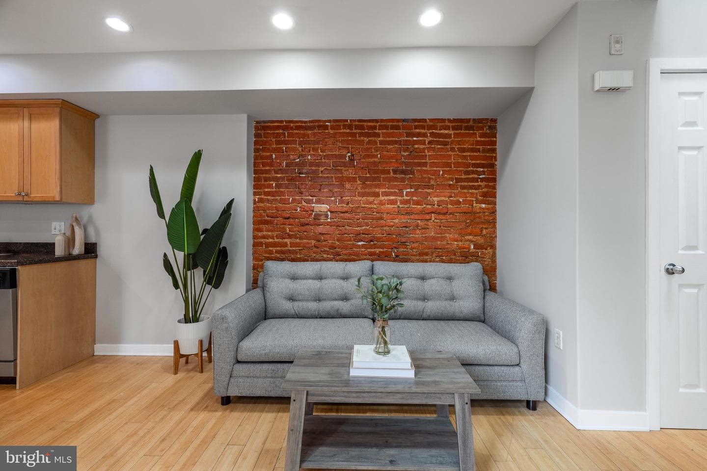 1516 Catharine Street #2 photo 6