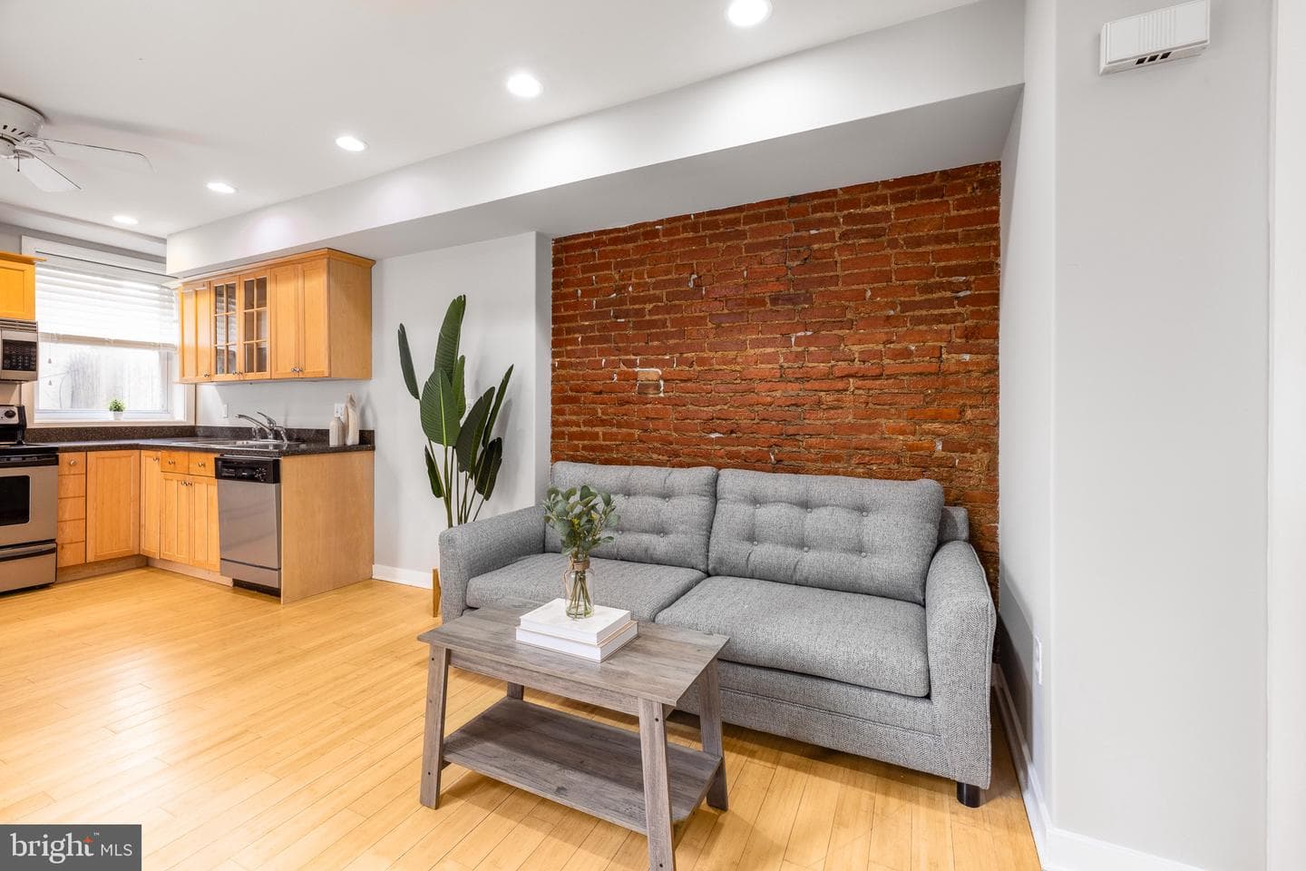 1516 Catharine Street #2 photo 7