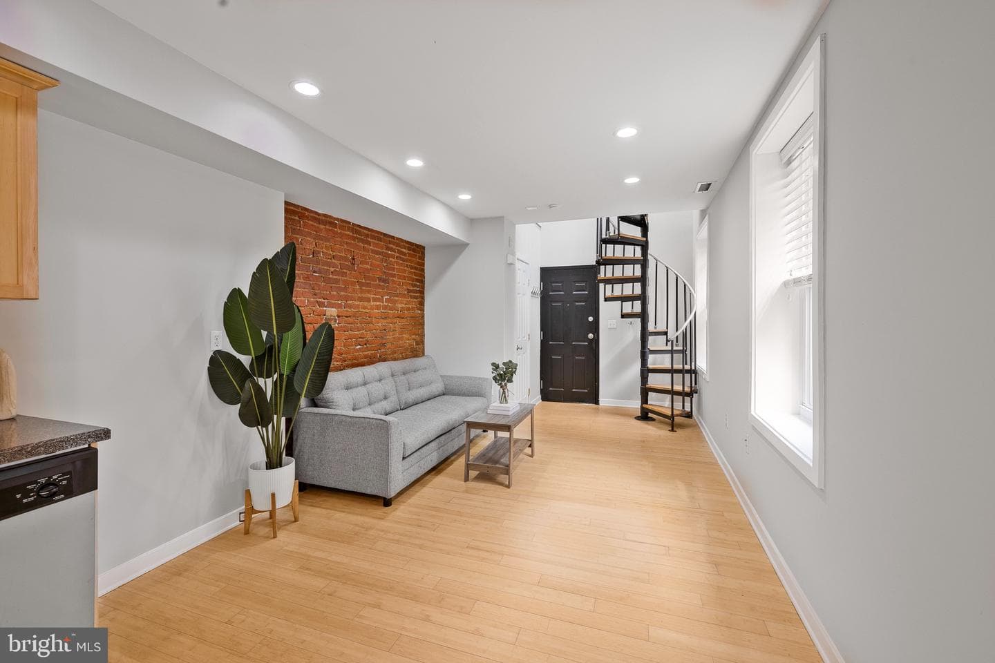 1516 Catharine Street #2 photo 8