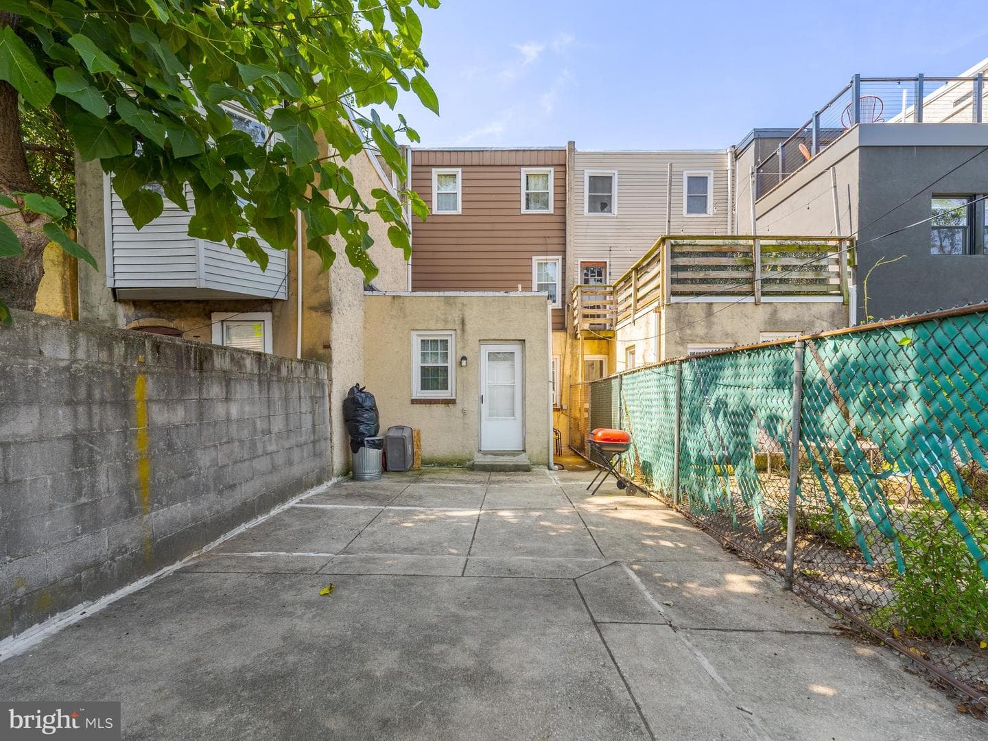 2137 Ellsworth Street photo 17