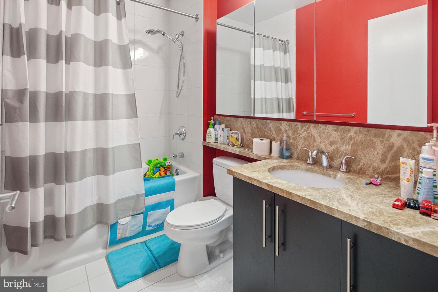 1425 Locust Street #5c photo 13