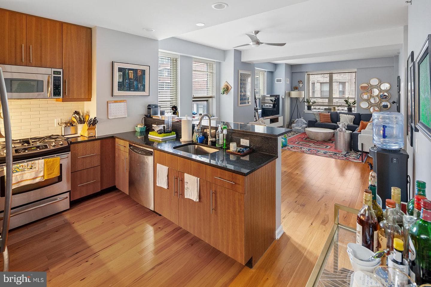 1425 Locust Street #5c photo 3