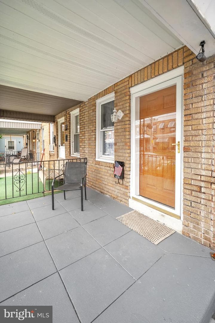 6370 Marsden Street photo 3