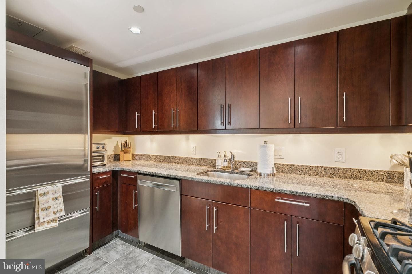 219 S 18th Street #1506 photo 10
