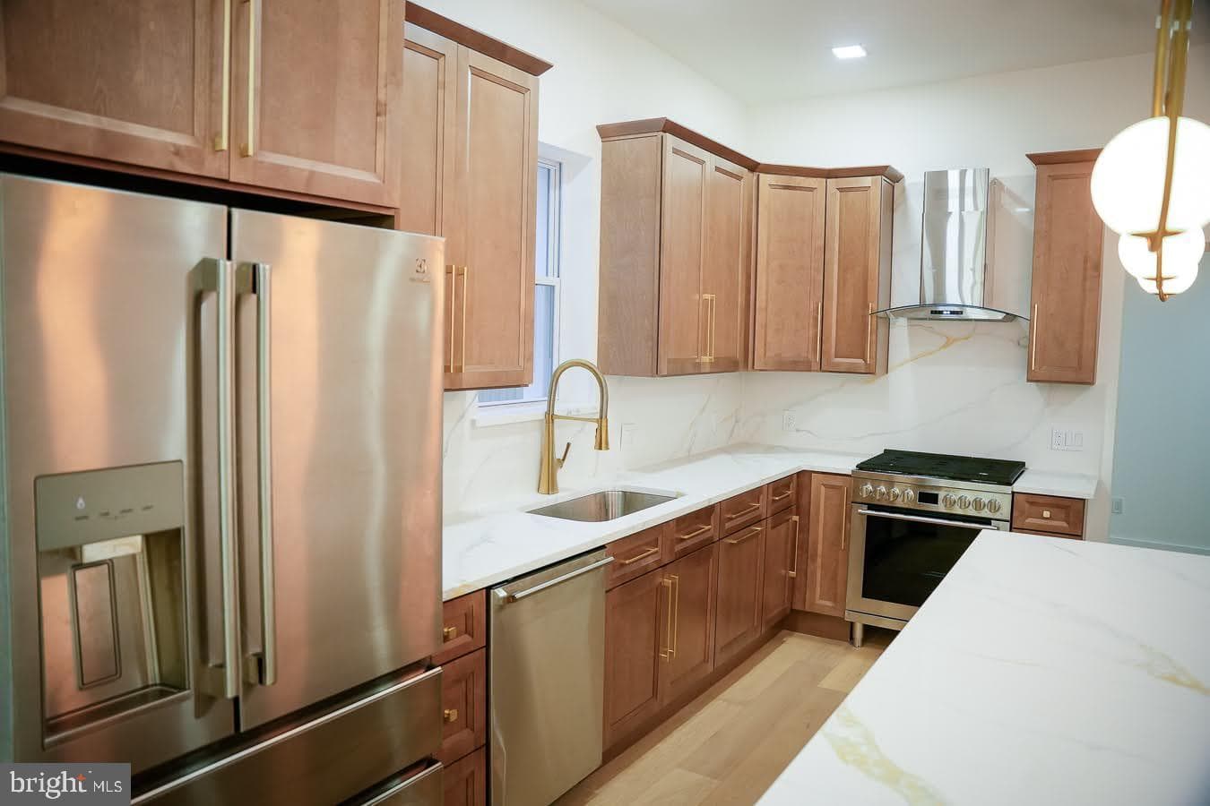 136 W Gorgas Lane photo 11