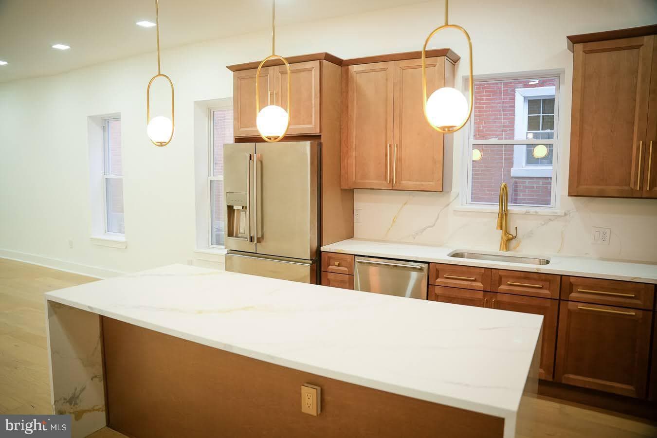 136 W Gorgas Lane photo 13
