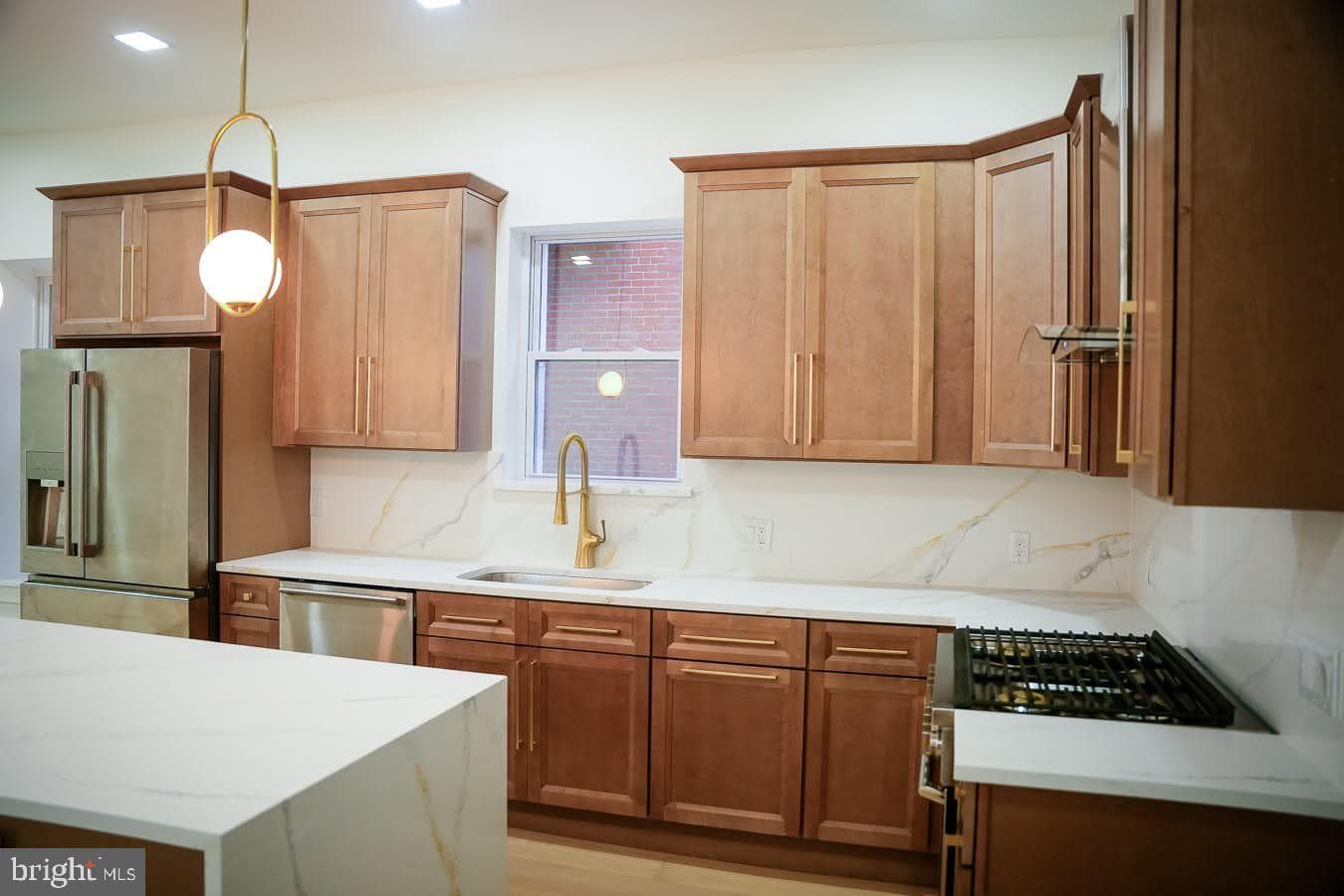 136 W Gorgas Lane photo 14