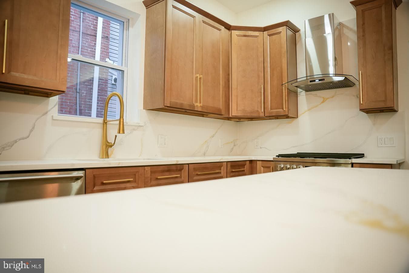 136 W Gorgas Lane photo 16
