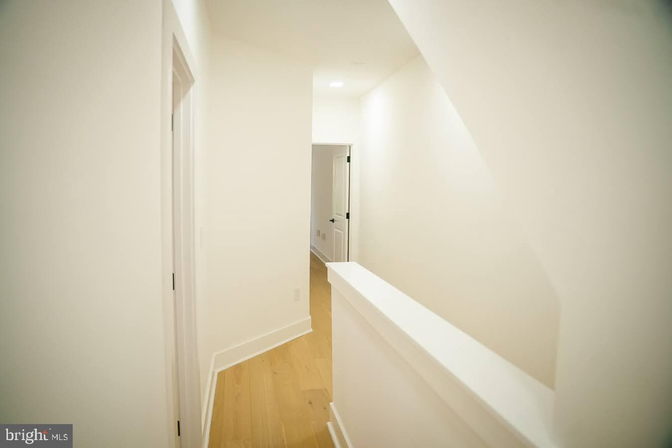 136 W Gorgas Lane photo 21
