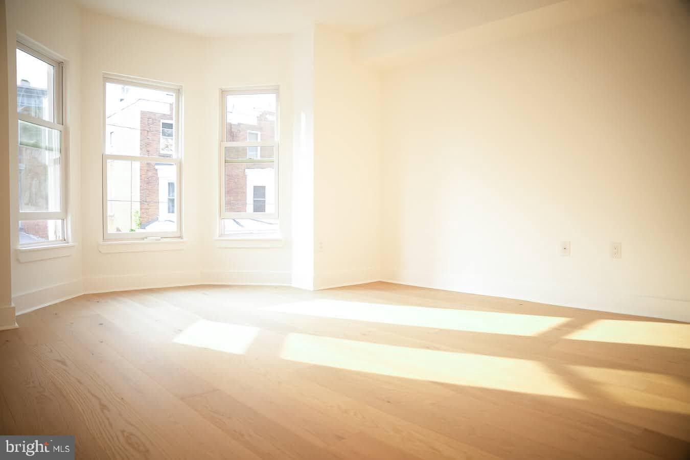 136 W Gorgas Lane photo 32