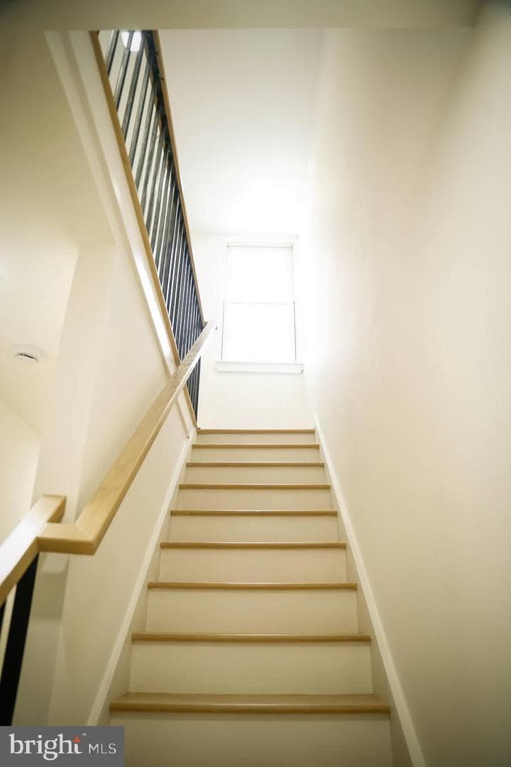 136 W Gorgas Lane photo 36