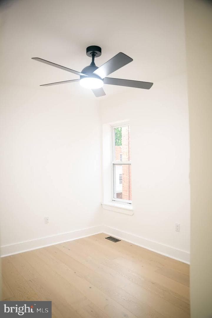 136 W Gorgas Lane photo 40
