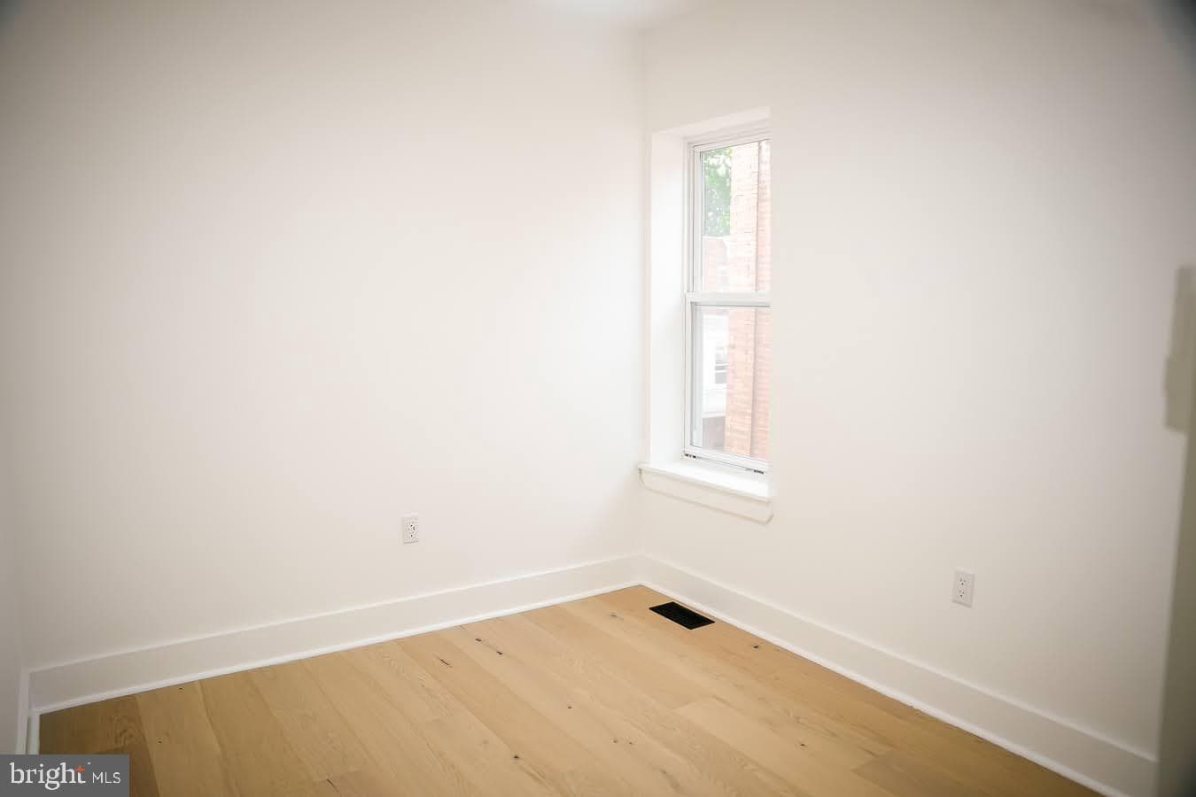 136 W Gorgas Lane photo 41