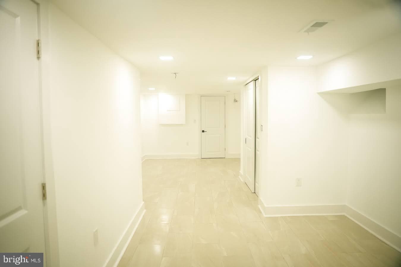 136 W Gorgas Lane photo 48