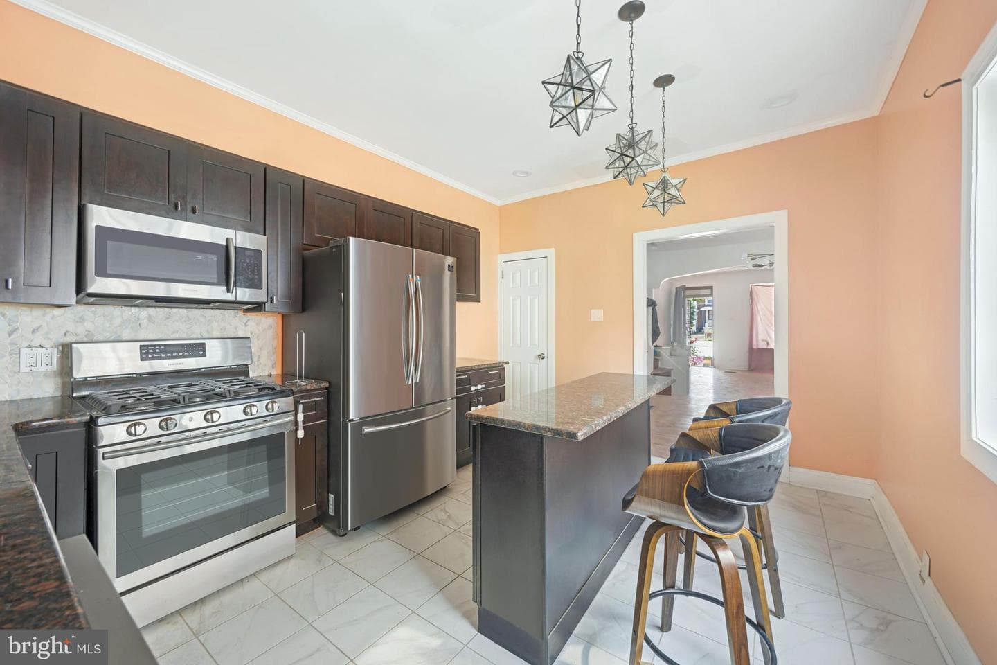 6221 Chew Avenue photo 8