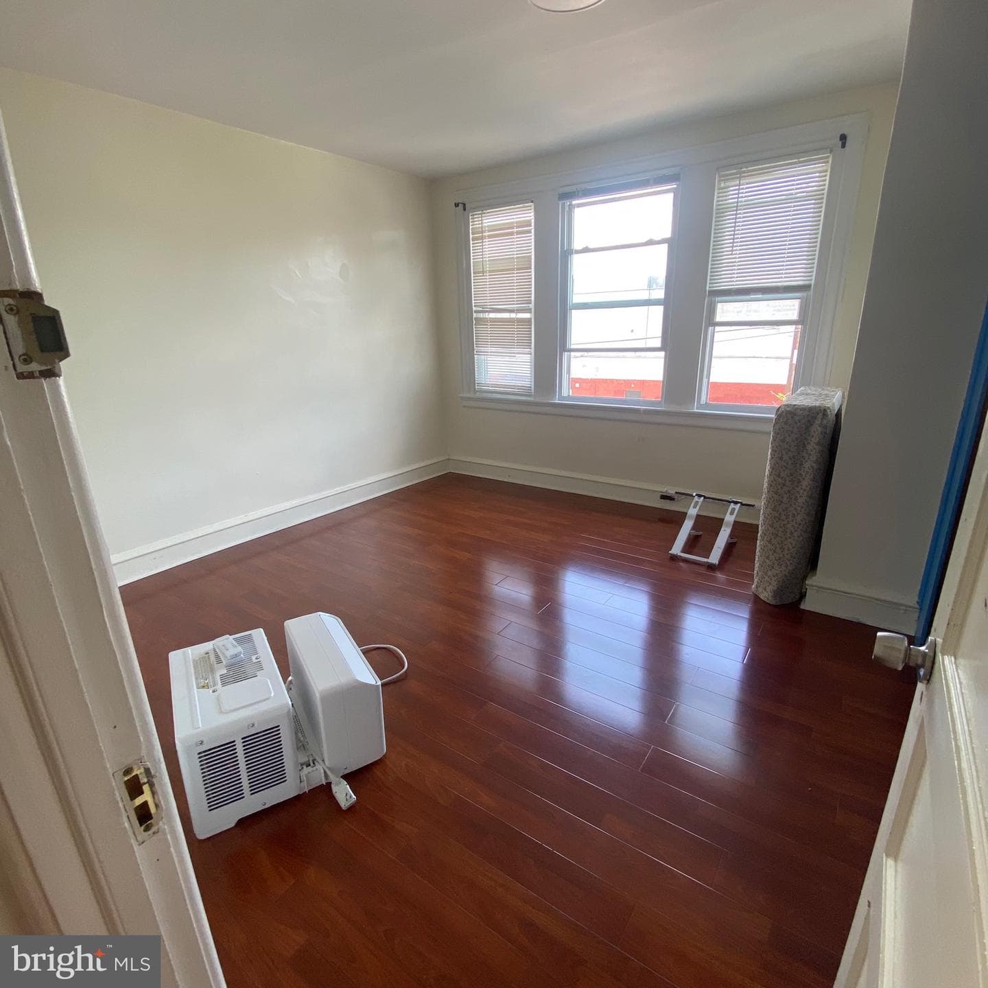 712 Mayfair Street photo 7