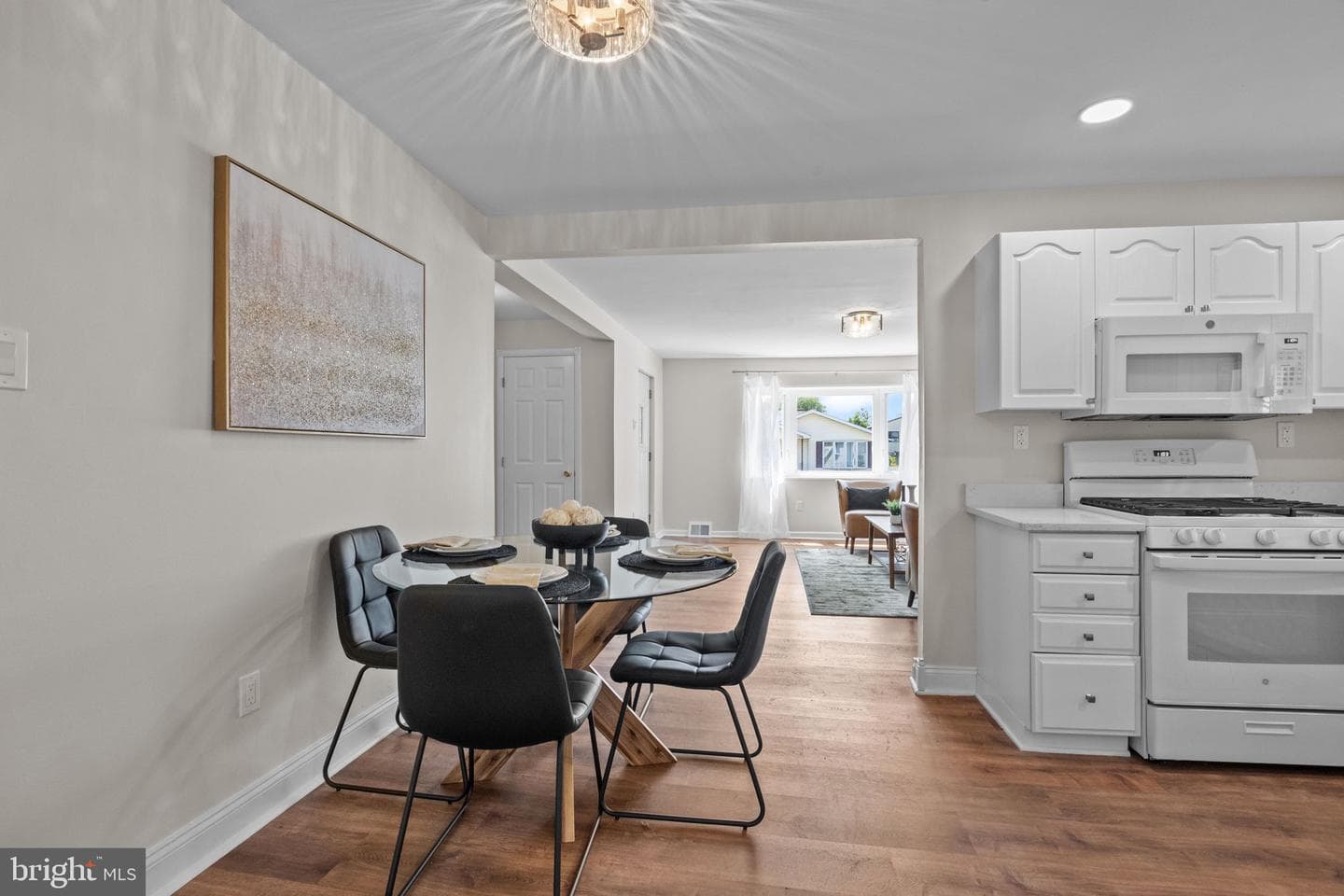 9232 Cambridge Street photo 10