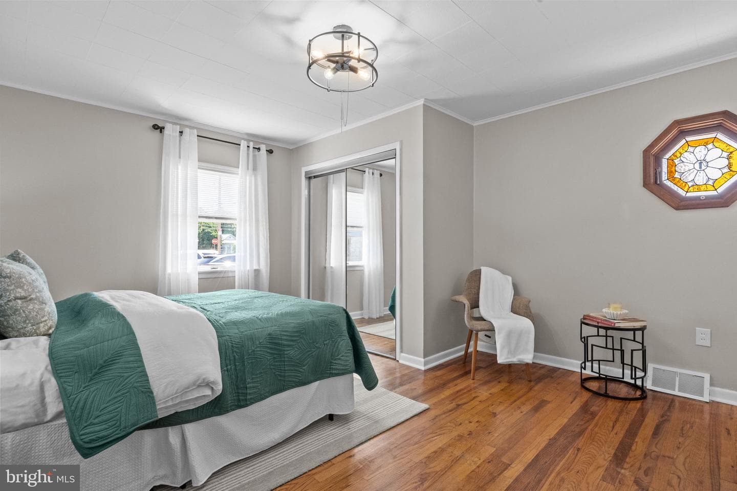 9232 Cambridge Street photo 17