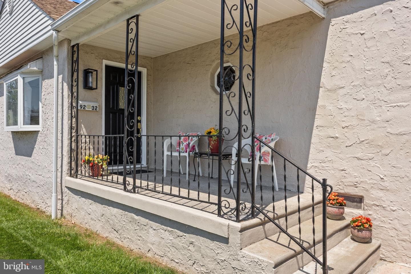 9232 Cambridge Street photo 2