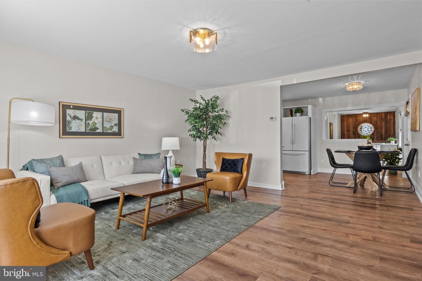 9232 Cambridge Street photo 3