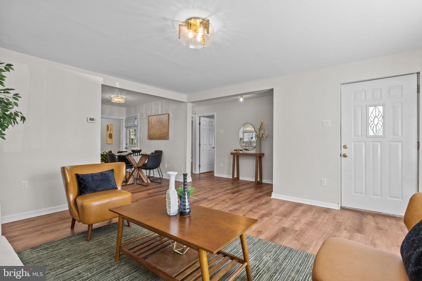 9232 Cambridge Street photo 5