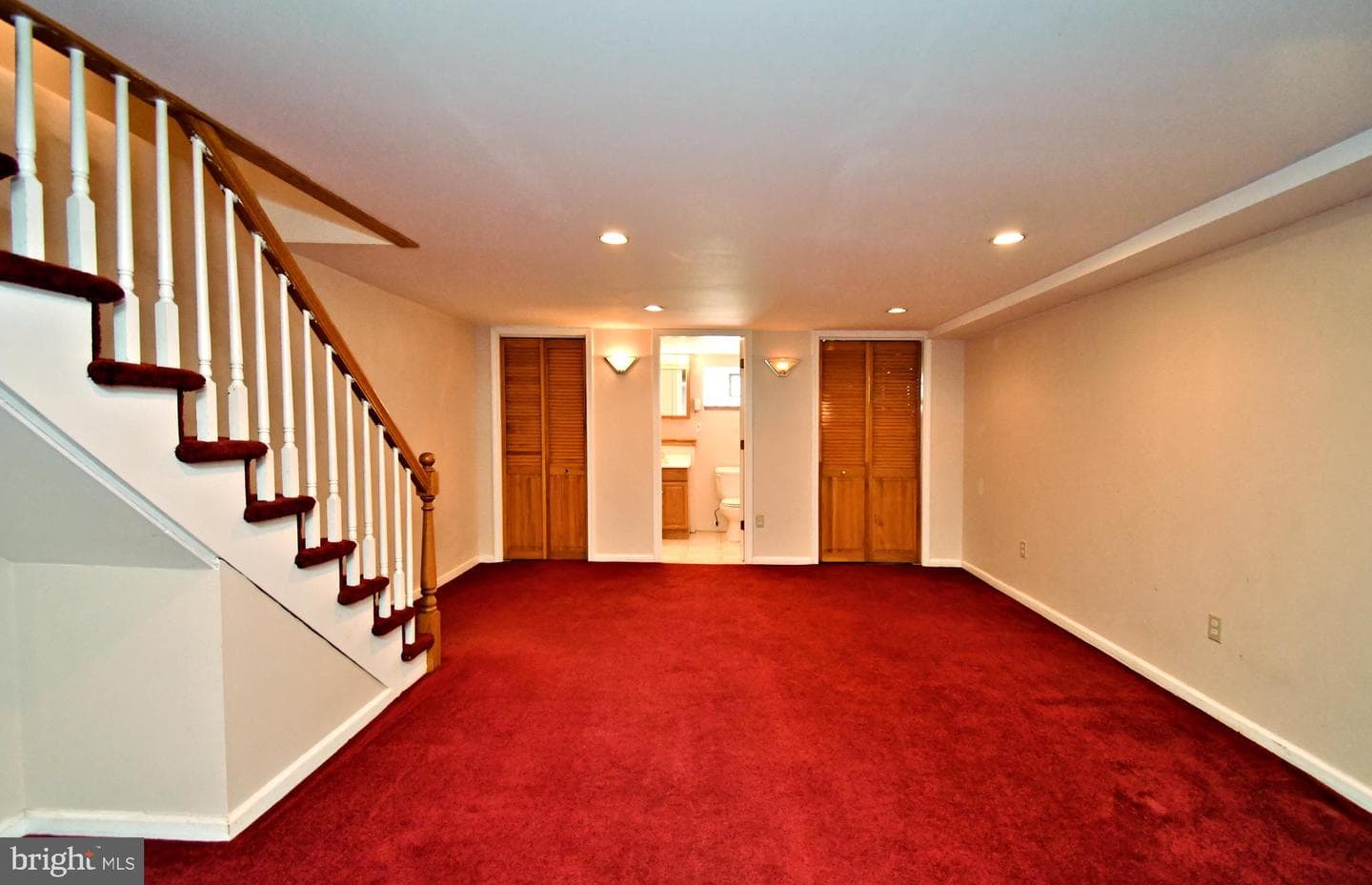 3323 Sheffield Avenue photo 37