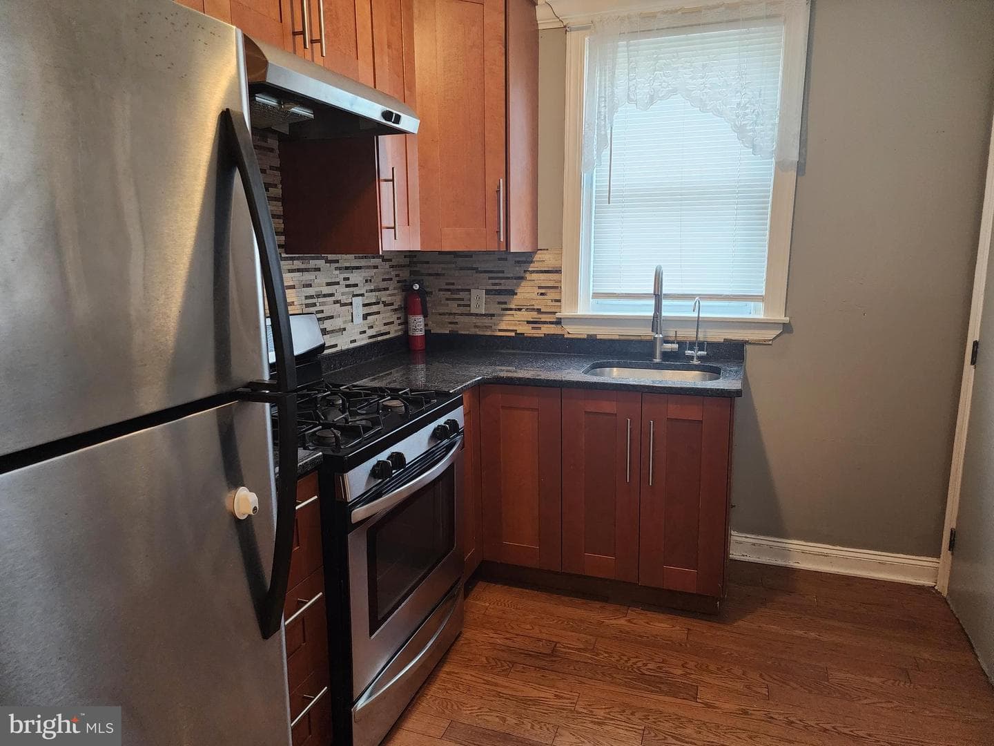 2143 Anchor Street photo 11