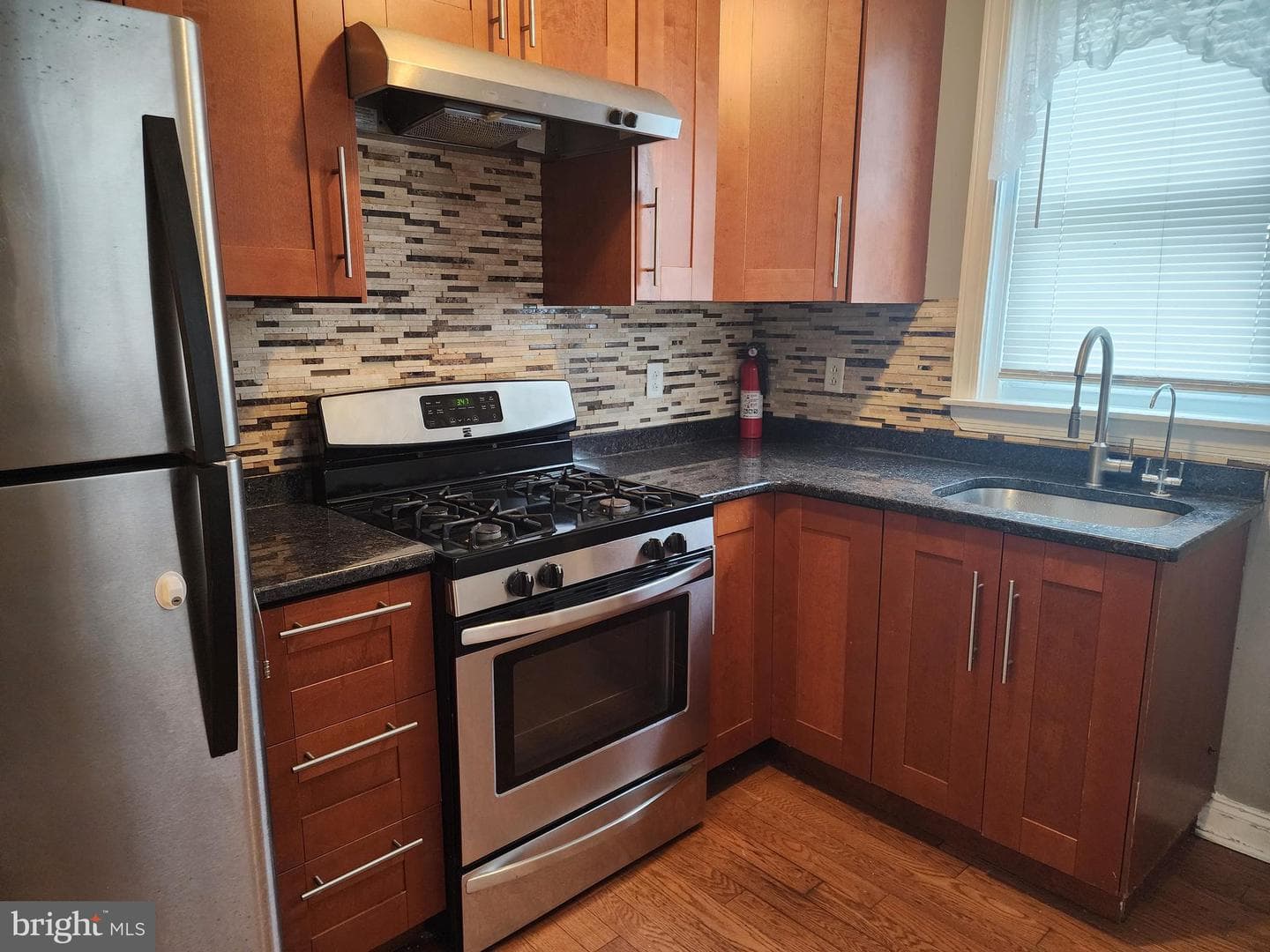 2143 Anchor Street photo 12