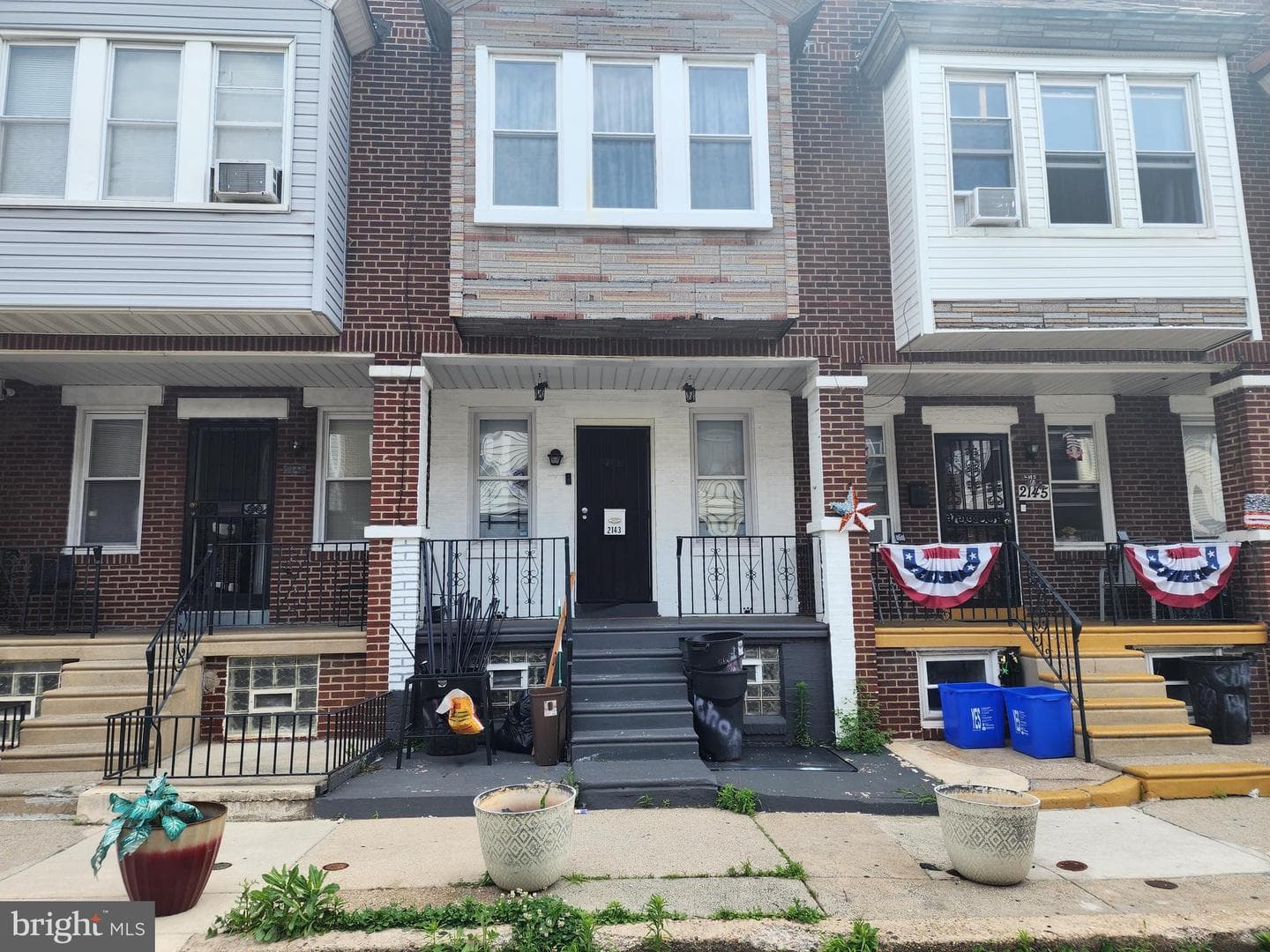 2143 Anchor Street photo 2