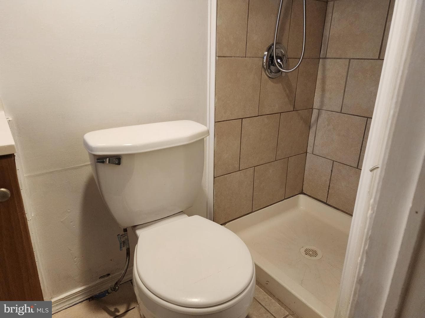 2143 Anchor Street photo 25