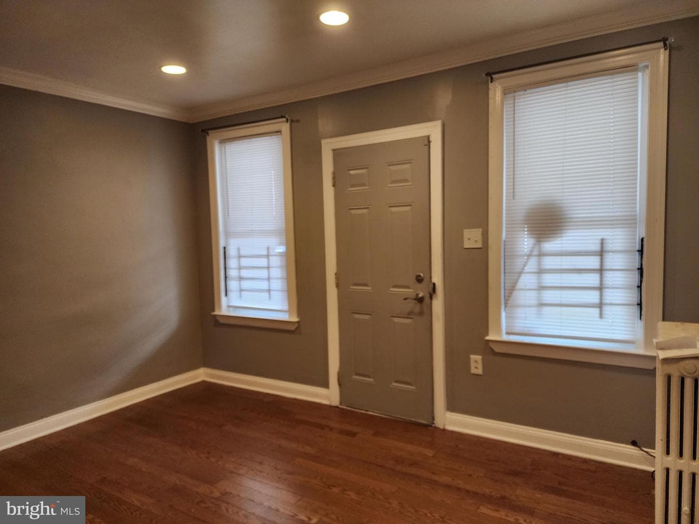 2143 Anchor Street photo 3