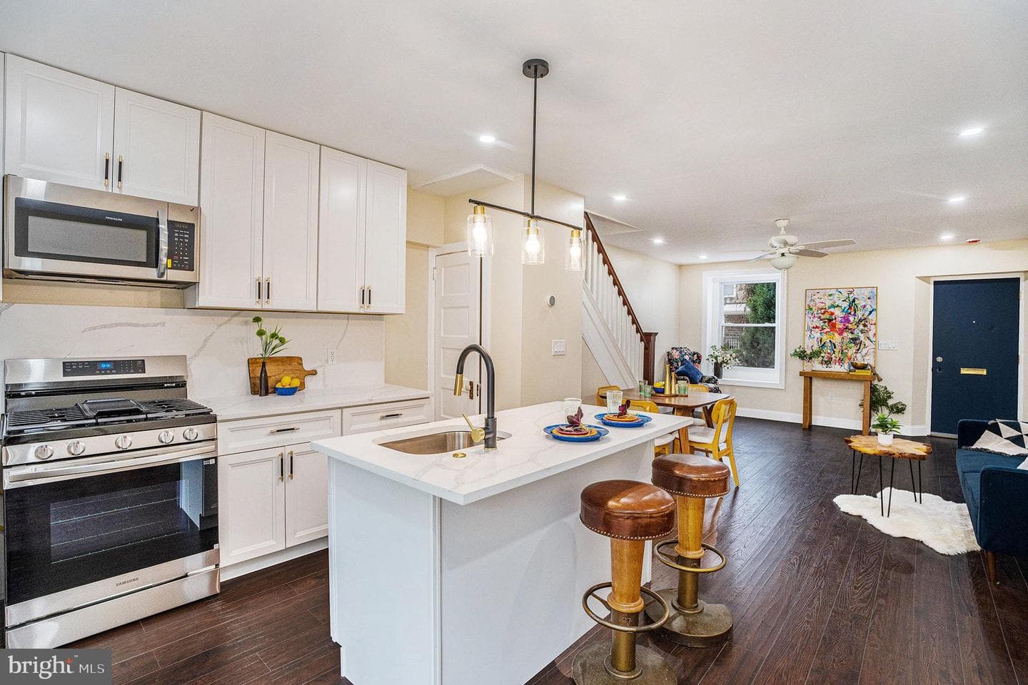 4641 Fernhill Road photo 1