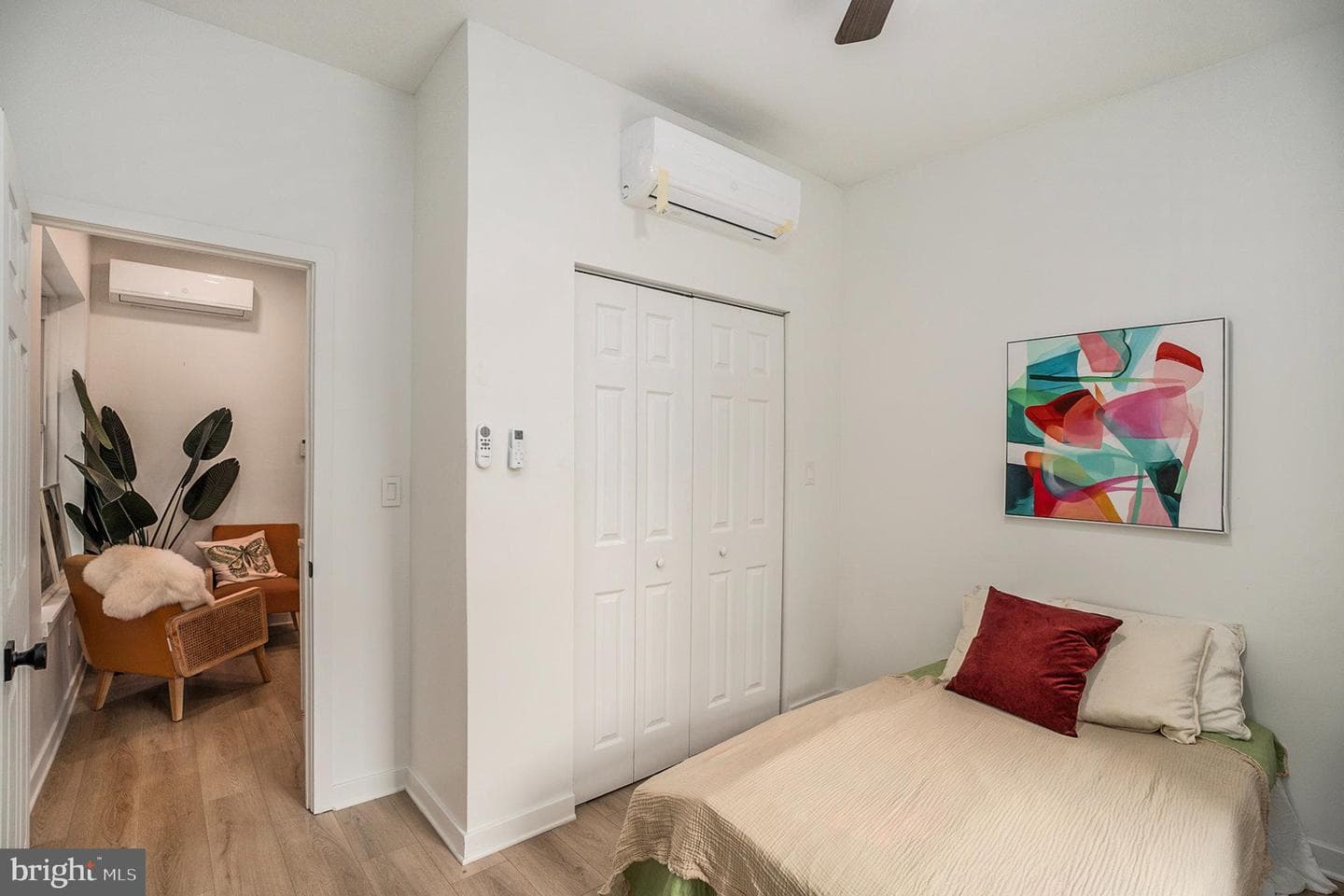 4429 Greene Street photo 6