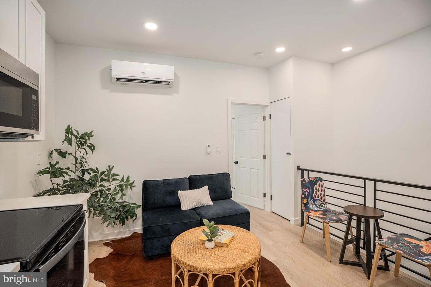 4429 Greene Street photo 7