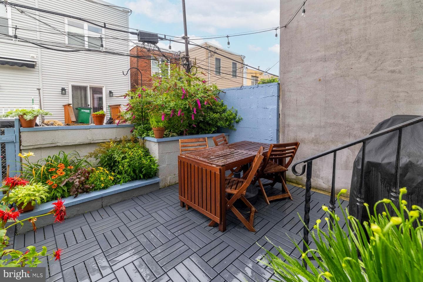 2937 S Sydenham Street photo 19