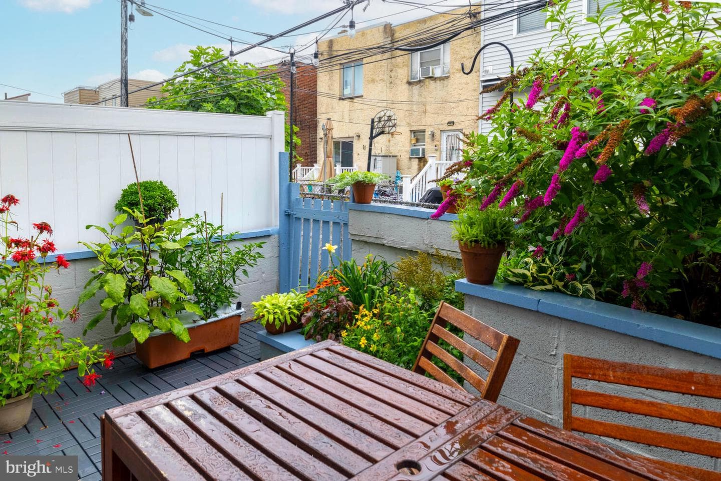 2937 S Sydenham Street photo 20