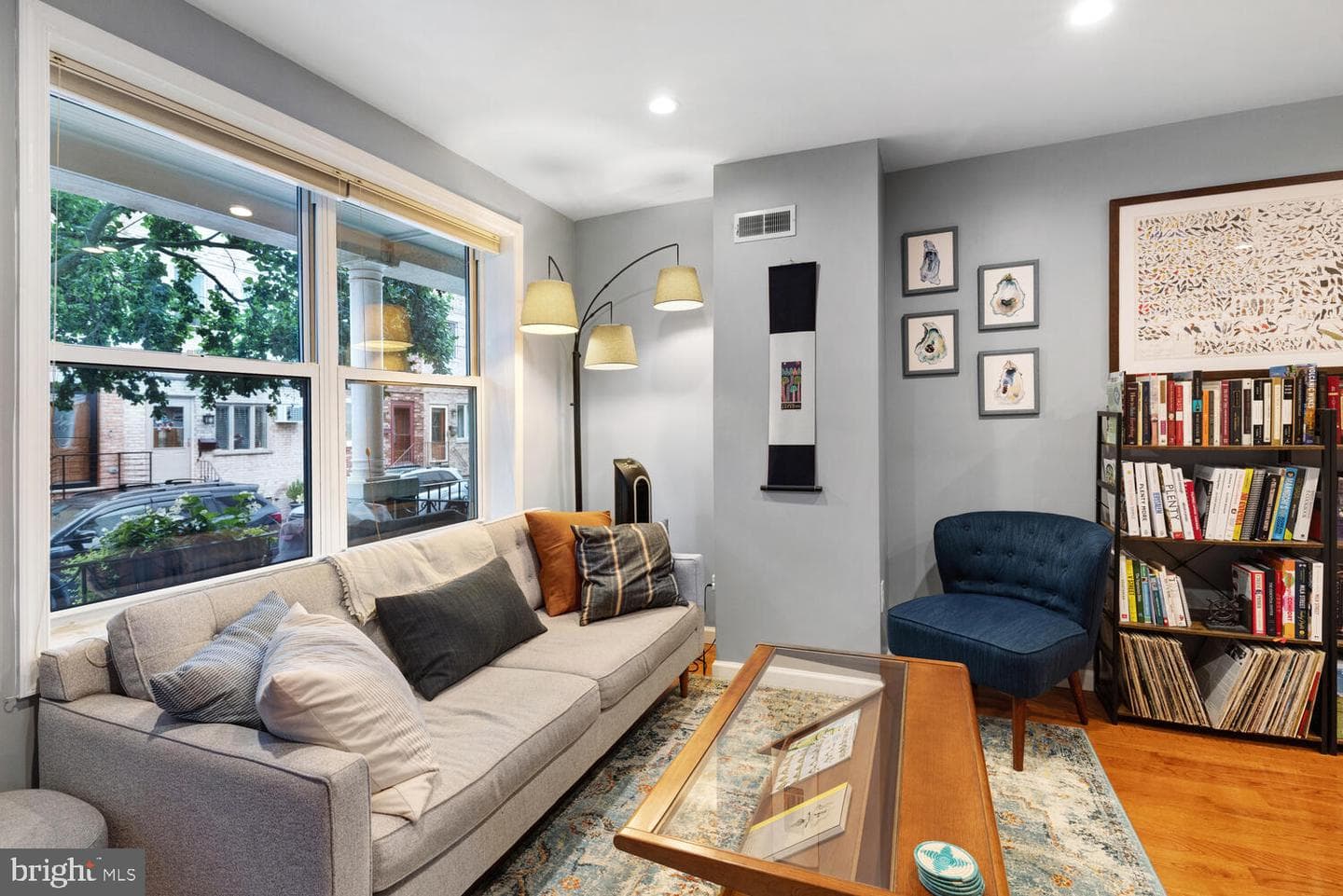 2937 S Sydenham Street photo 5