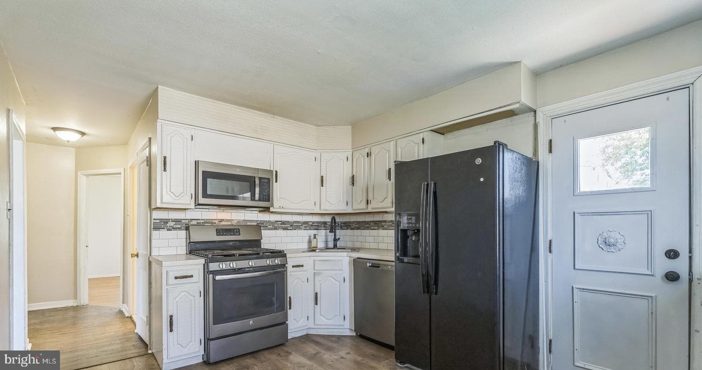 3122 Byberry Road photo 5