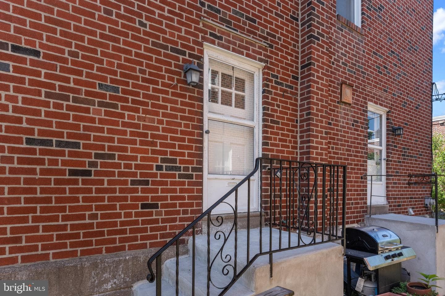 1703 Danforth Street photo 3