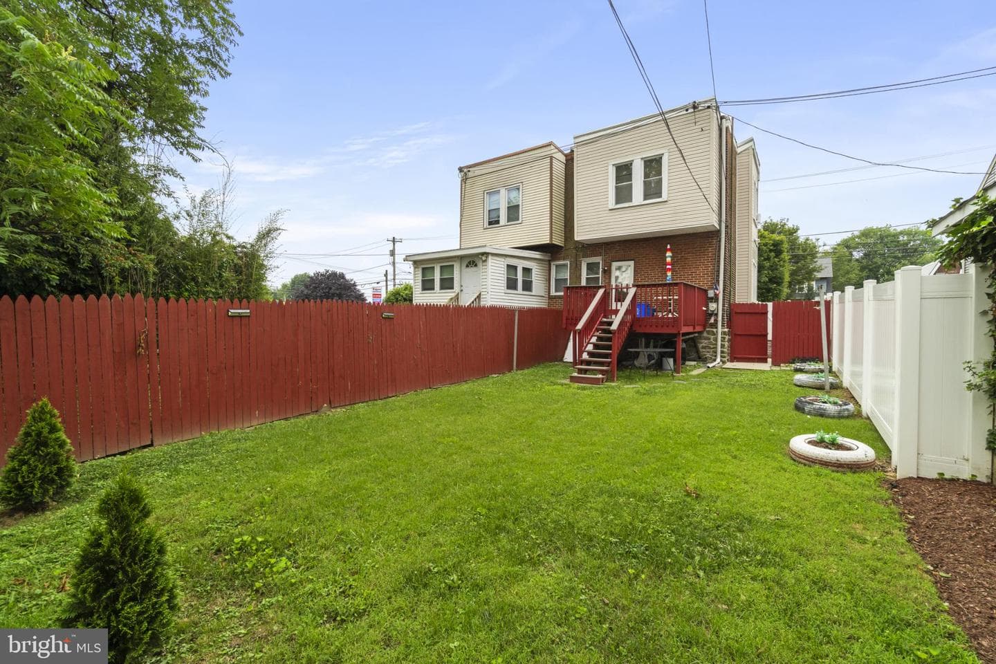 825 Rhawn Street photo 15