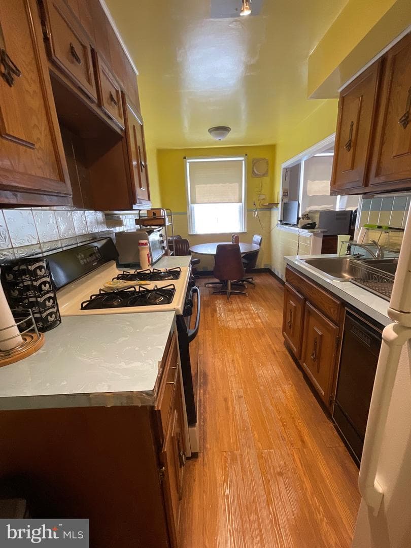 7129 Oakland Street photo 7