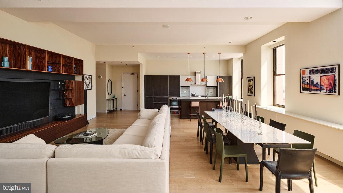 210 W Washington Square #12nw photo 9