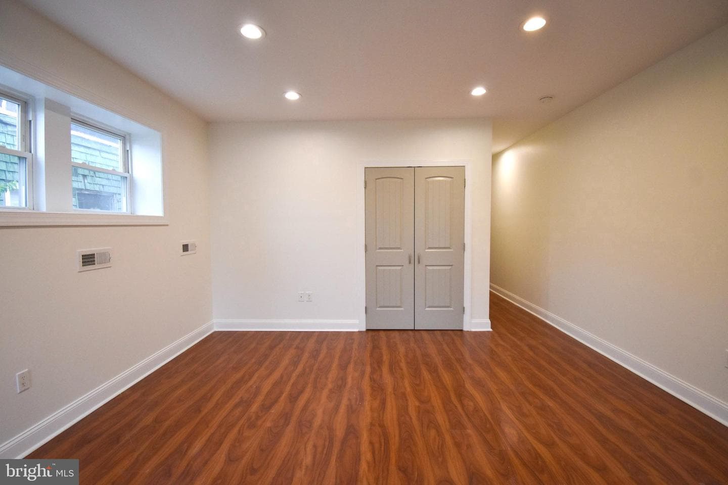 6230 Carpenter Street photo 20