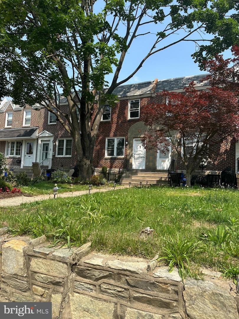 6164 Tackawanna Street photo 1