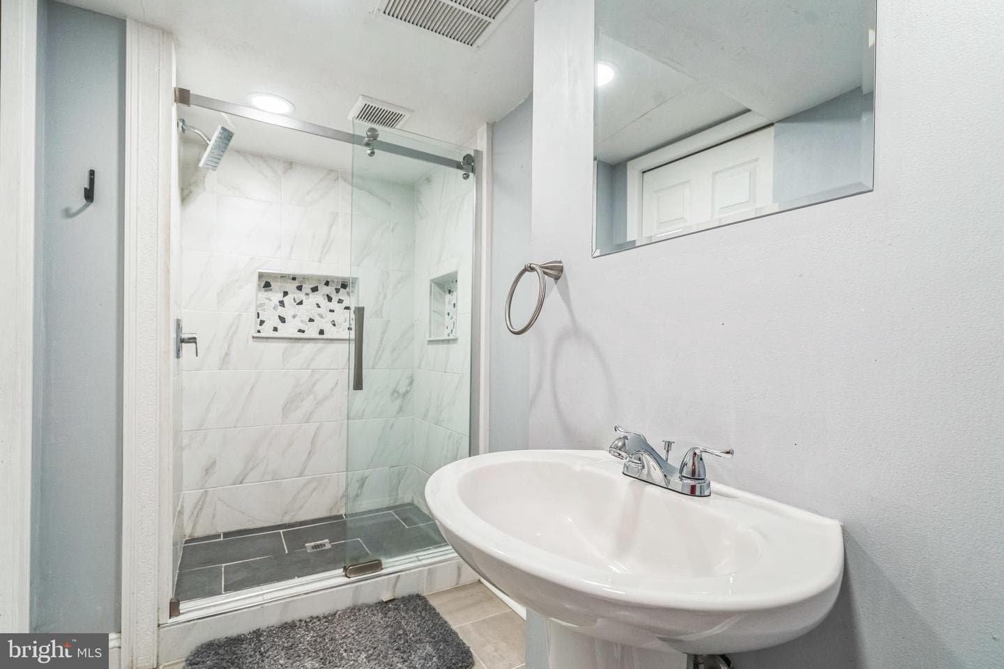 5044 Erringer Place photo 11