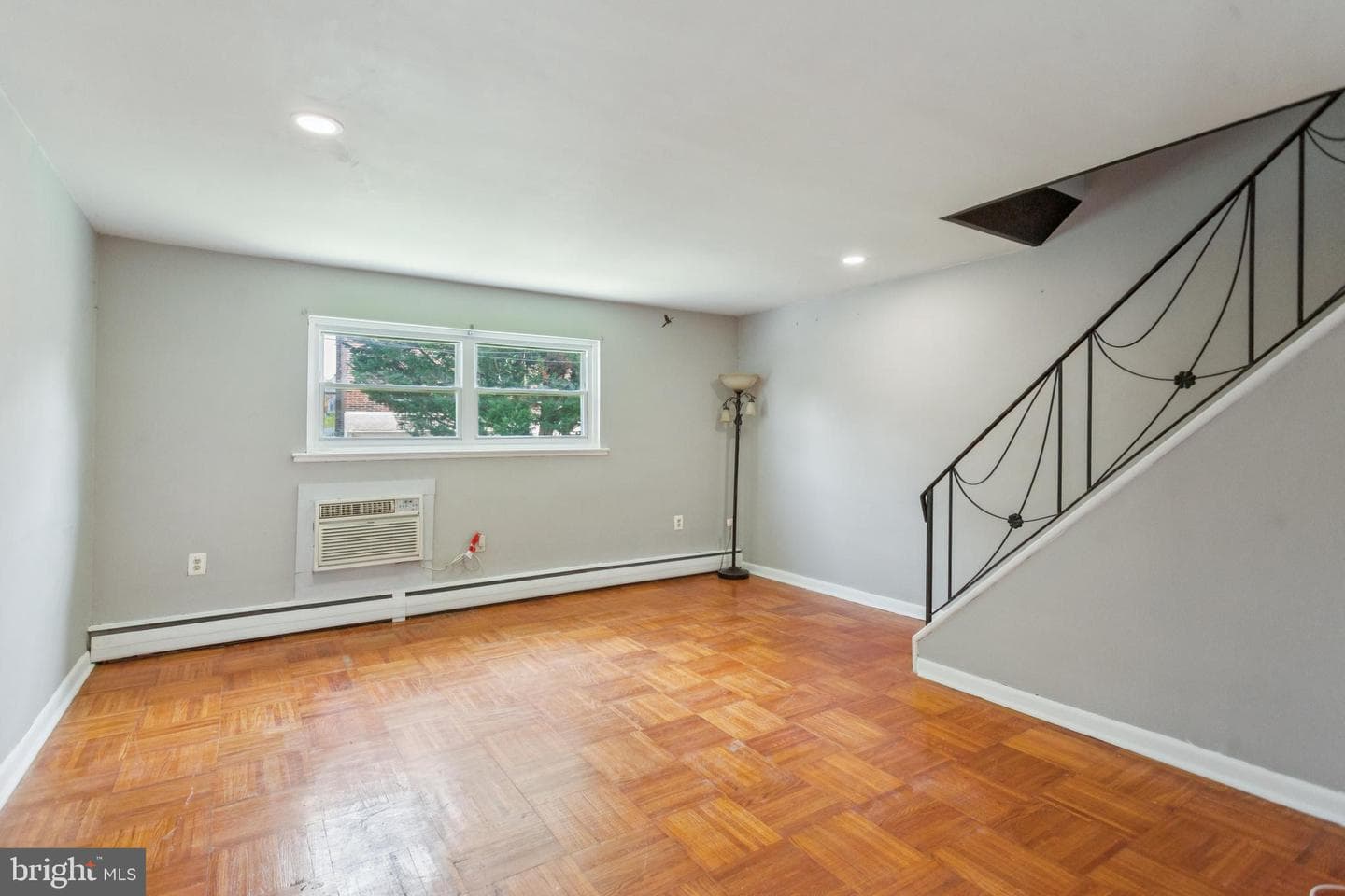 1125 Solly Avenue photo 3