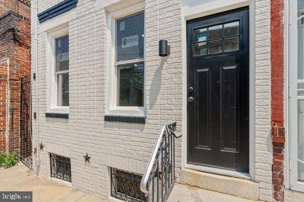 2001 S Mildred Street photo 3